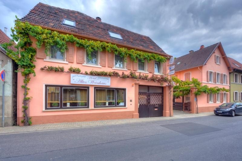 Hotel Altes Weinhaus Neustadt an der Weinstraße Exterior photo